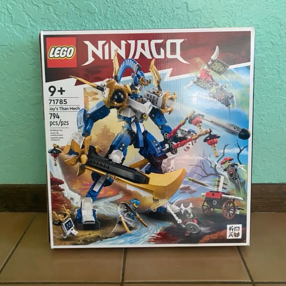 LEGO Ninjago Jay's Titan Mech - Blue, Gold, White